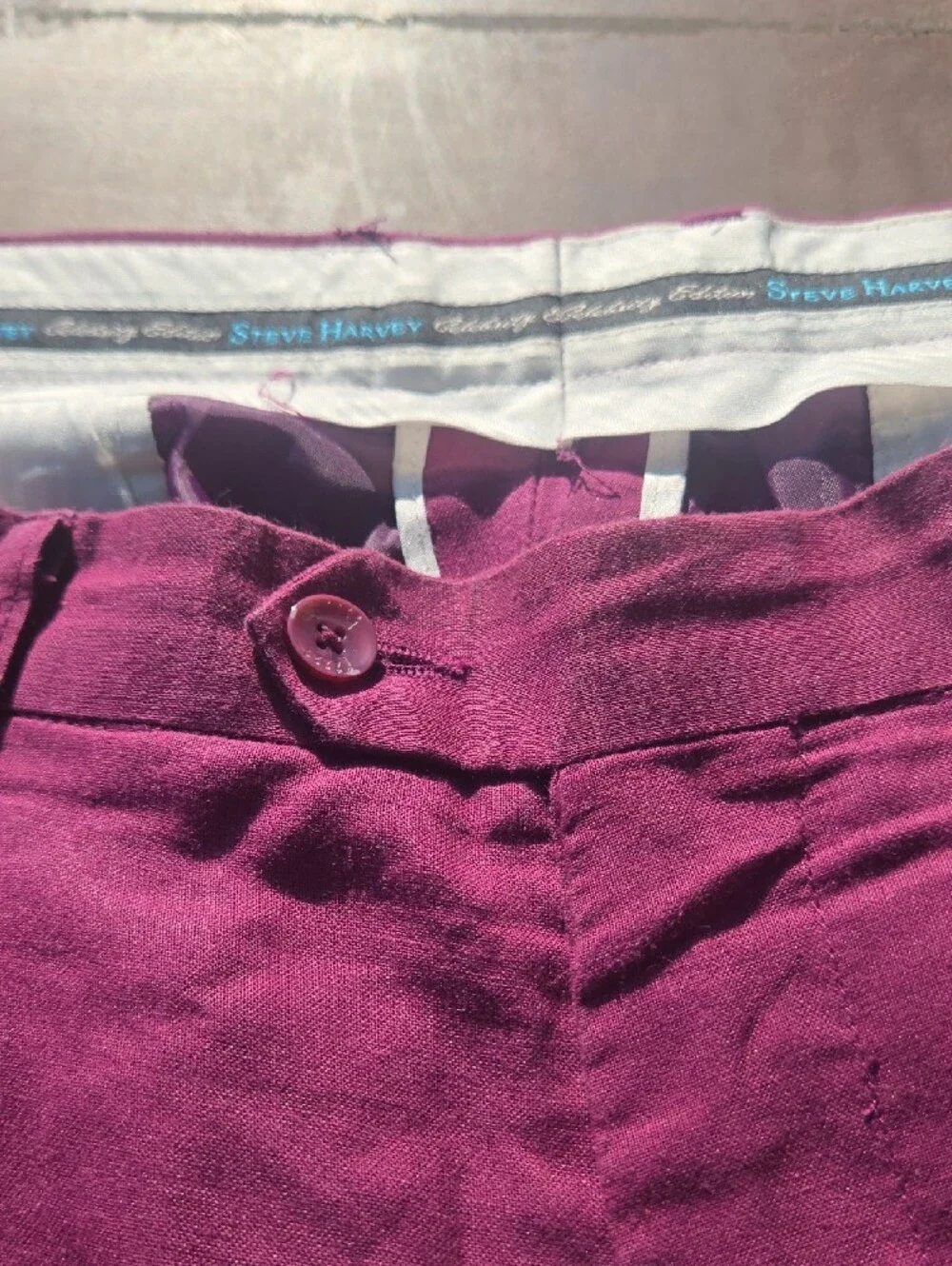Steve Harveys  Men's Short-Sleeve Button-Up Shirt And Pants Suit- Burgundy